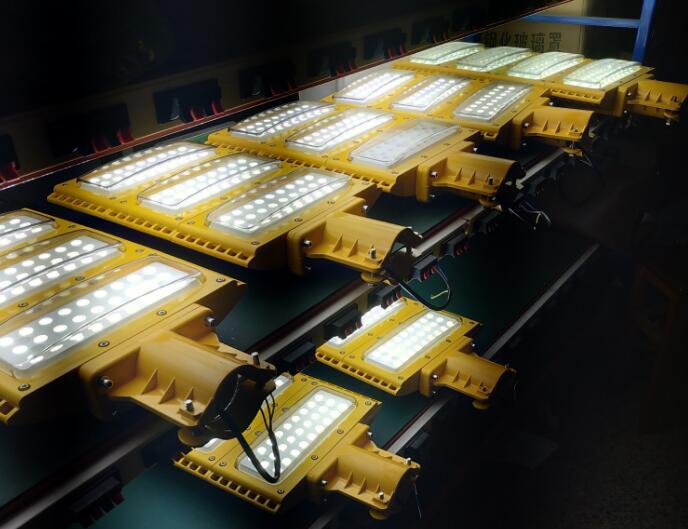 富勝照明工廠實(shí)拍,品質(zhì)不是說(shuō)出來(lái),是要做出來(lái),不是擺拍,.